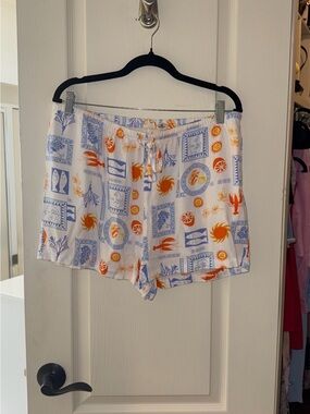 White Printed Drawstring Shorts - Orange & Blue